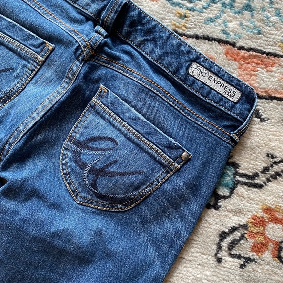 Express Jeans - Picture 1 of 4